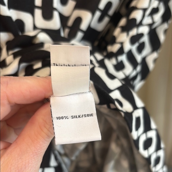 DVF Julian Wrap Dress - Picture 4 of 6